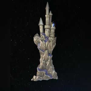Vintage J.J Jonette Cliffside Castle Silver Tone W/  Crystal & Glitter Pin